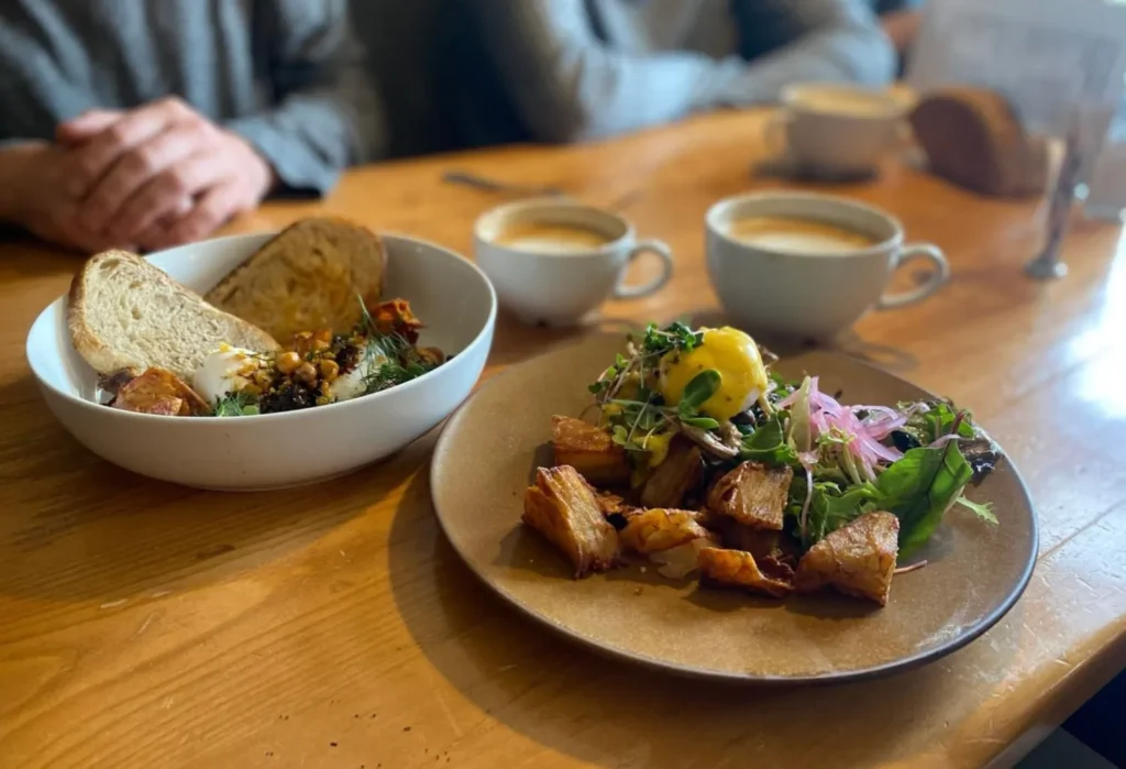 Breakfast at Red Tree Lodge